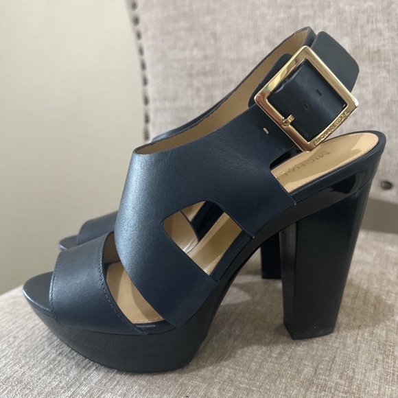 Michael Kors sandals , size 7 - Picture 5 of 7